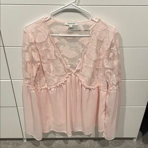 Francesca's Collections Light Blush Lace & Chiffon V-Neck Blouse